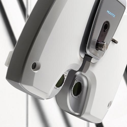 HDR-9000: Digital Refractor providing precise and systematic personalized refraction