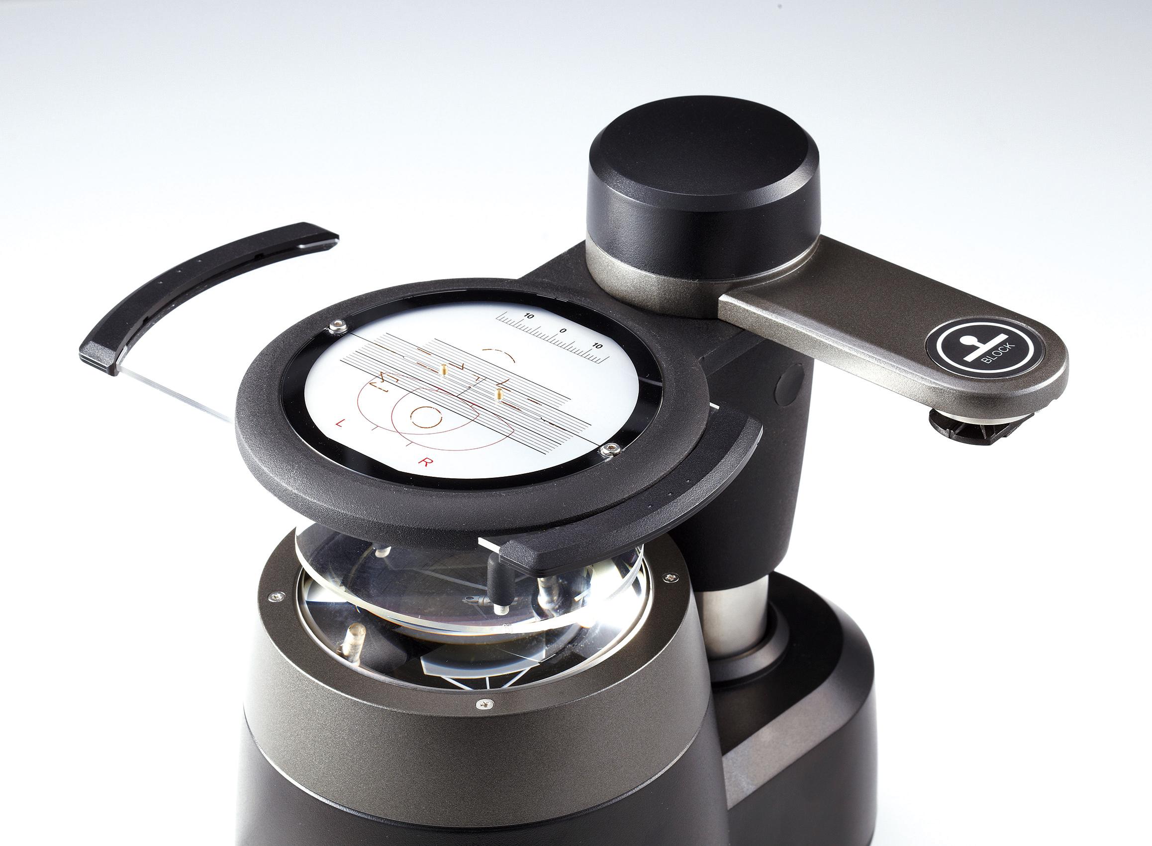 Image showing progressive Lens Setting of the HMB-8000