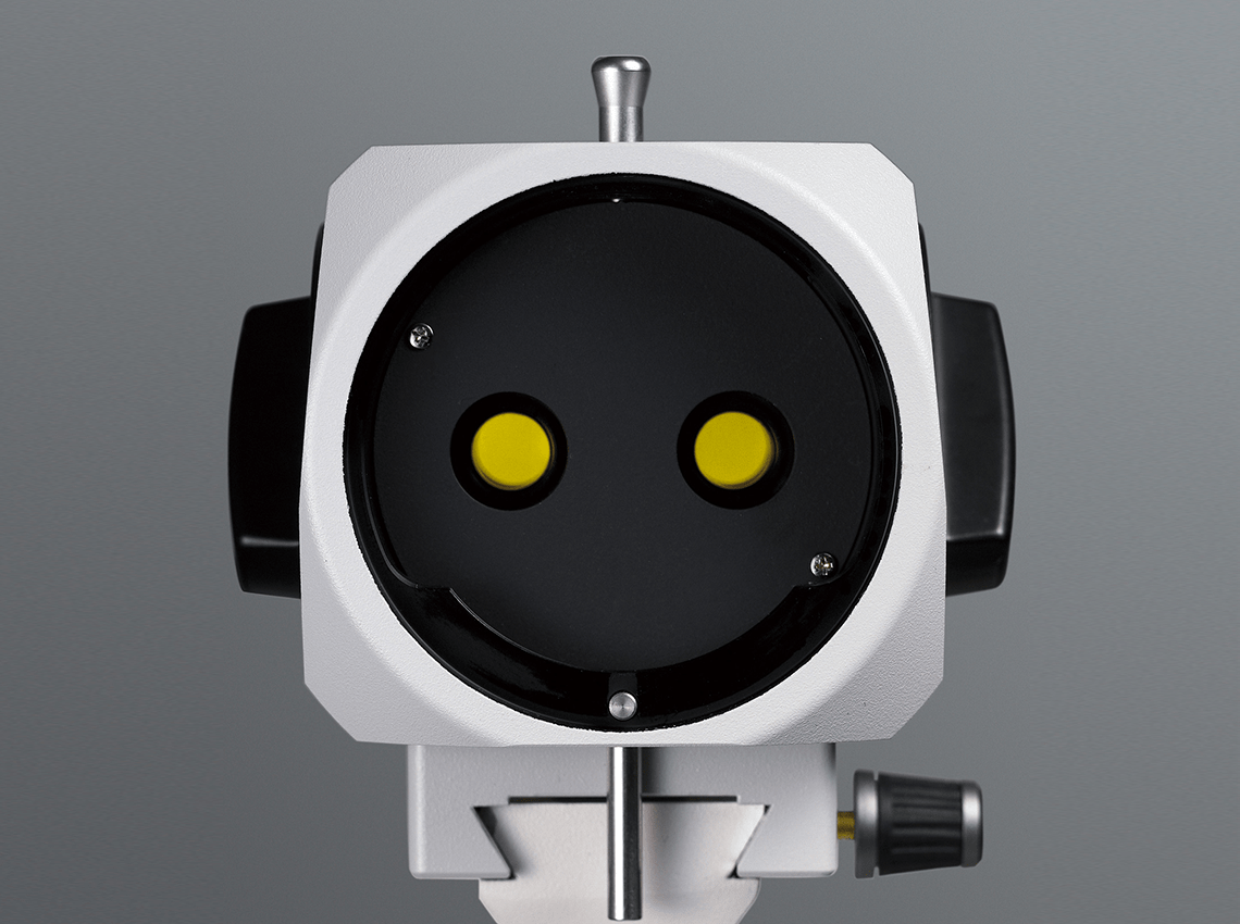 Image of HS-7000 with yellow filter