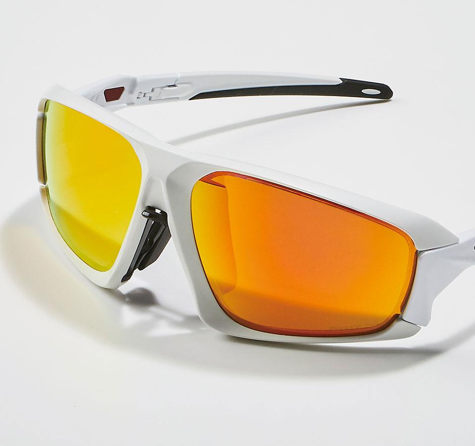 Sports goggles with orange lenses